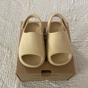 Infant Yeezy Slide